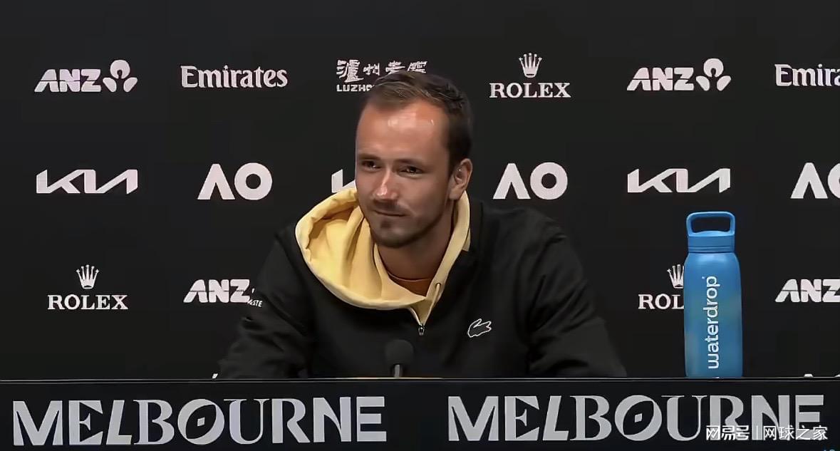 九游官网-梅德韦杰夫的坚持：我从未考虑过更改国籍